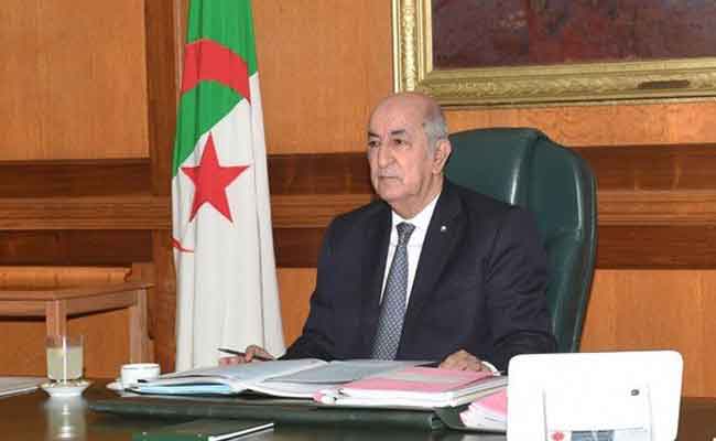 تبون : “إن قيمنا الحضارية مستنبطة من هدي القرآن الكريم ومعبرة عن الوفاء لرسالة الشهداء و لتاريخنا الوطني”