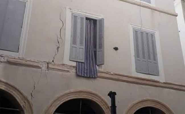 تصدع بناية بالقصبة يدفع السلطات إلى إجلاء 9 عائلات