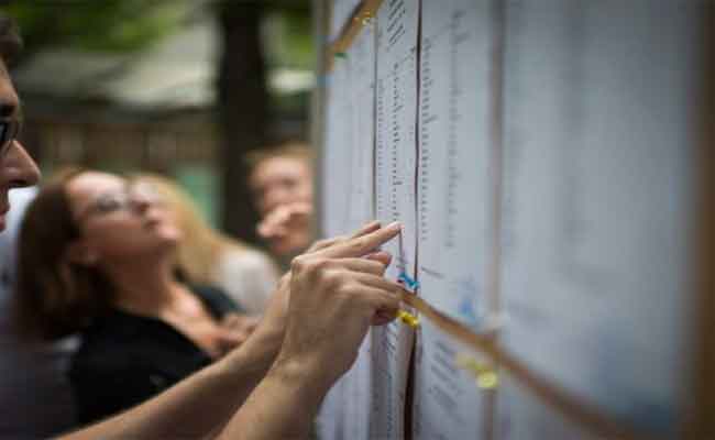 وزير التربية يؤكد أن كل مترشح للبكالوريا حصل على معدل 9/20 يعد ناجحا