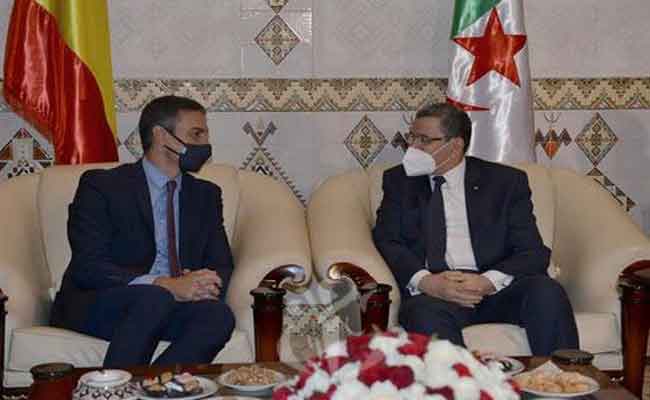 الوزير الأول جراد يجري محادثات مع نظيره الاسباني سانشيز