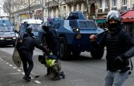 إصابة شرطيان بالرصاص في باريس وسرقة أسلحتهما