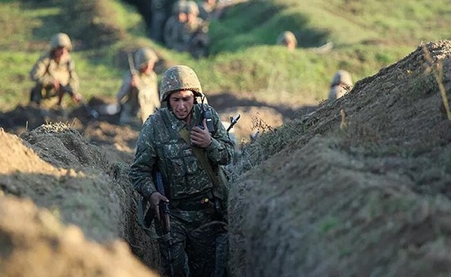 الجيش الأذربيجاني يمزق الانفصاليين ومن يدعهم من الجيش الأرميني