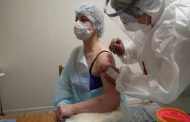 روسيا تبدأ عملية تطعيم مواطنيها ضد كورونا