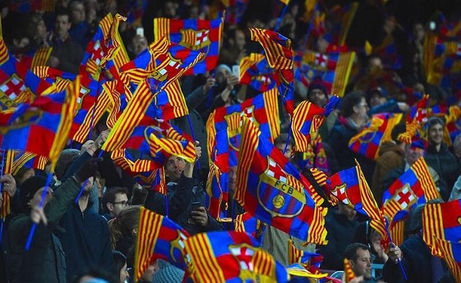 برشلونة يطلب عودة جمهوره...