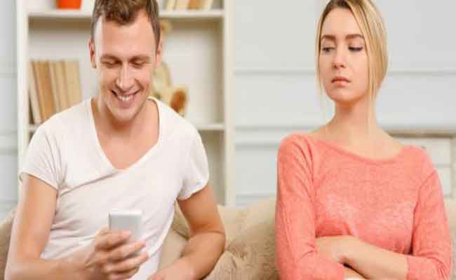 ما هي الغيرة المرضية؟ وما هي أعراضها؟…