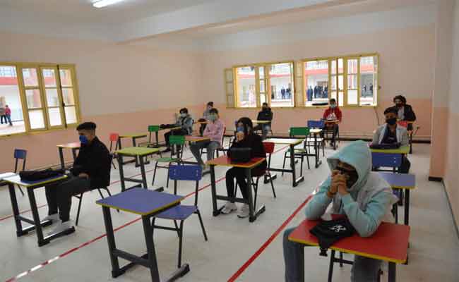 جراد : “قرار غلق المدارس ليس مطروحا حاليا”