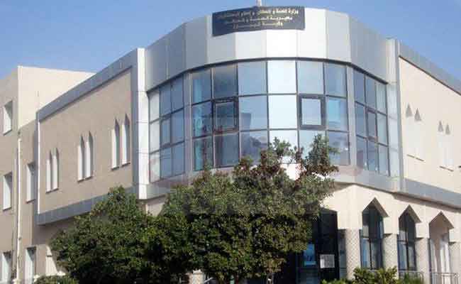 اتخاذ مجموعة من التدابير الاحترازية لمواجهة الموجة الثانية من كورونا بتيبازة