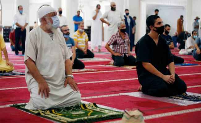 وزارة الشؤون الدينية تدعو الأئمة إلى تخصيص خطبة الجمعة لموضوع احترام تدابير الوقاية من كورونا