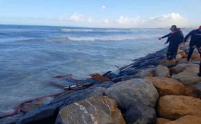 غرق قارب صيد بالمحمدية : الحماية المدنية تنتشل جثة بحار و البحث متواصل عن اثنين مفقودين