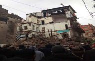 احتجاج الساكنة بعد انهيار بناية بالحي العتيق وسط مدينة سكيكدة