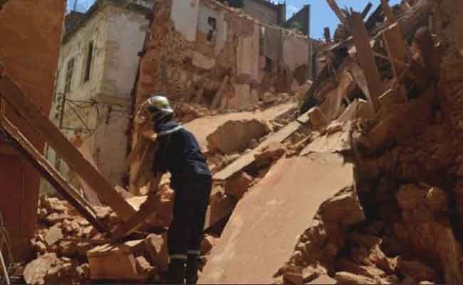 اجلاء ثمانية أشخاص بعد سقوط بناية قديمة بأعالي القصبة بالجزائر العاصمة