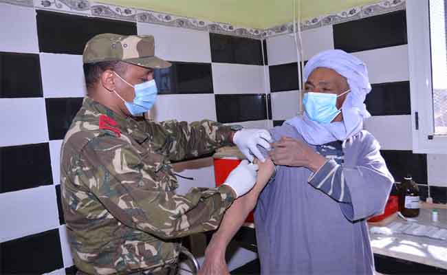 الجيش يطلق حملة تلقيح ضد الأنفلونزا الموسمية و الكشف عن فيروس كورونا بالمناطق النائية