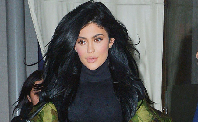 رغم كورونا…كايلي جينر الأعلى دخلا في العالم لعام 2020