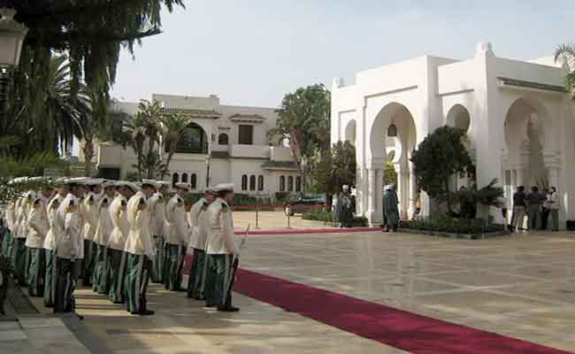 مشروع وهمي في رئاسة الجمهورية كلف خزينة الدولة 247 مليار دون أن ينجز !