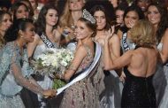 أماندين بوتي  تتوج بلقب ملكة جمال فرنسا للعام 2021...