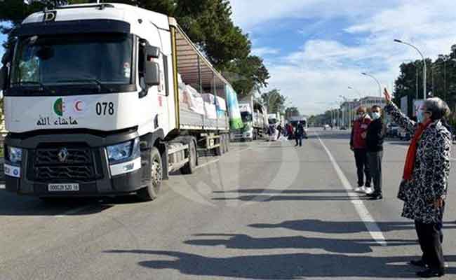 الهلال الأحمر الجزائري يرسل قافلة تضامنية تضم 220 طن من المساعدات إلى مناطق الظل