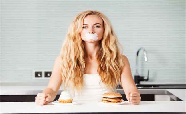 هل تتبعين الرجيم القاسي؟ تعرّفي إذاً على أضراره الكثيرة…!