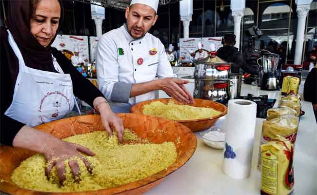 الجزائر تستضيف الدورة الثالثة للمهرجان الدولي للكسكسي في نسخة افتراضية انطلاقا من21 دجنبر…