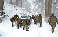 تدخل الجيش لفك العزلة عن المناطق التي شهدت تساقط الثلوج
