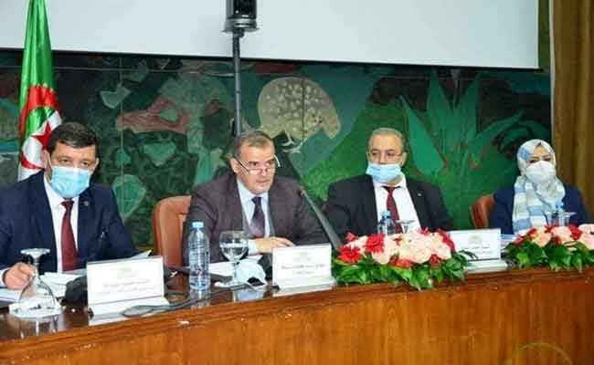 وزير التجارة يعلن عن مشاريع قيد الدراسة لإعادة تنظيم و أخلقة النشاط التجاري