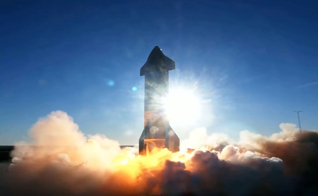 صاروخ ستارشيب من سبيس إكس يسجل رقماً قياسياً في التحليق التجريبي...