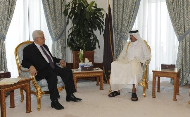الرئيس الفلسطيني يلتقي أمير قطر