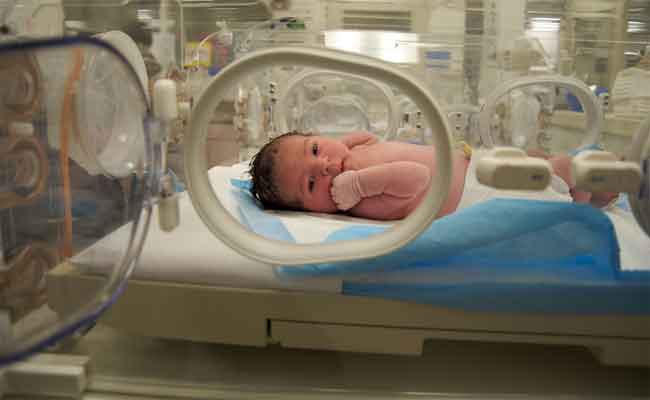 من هم الأطفال الخدّج؟ وأي عناية يحتاجون؟