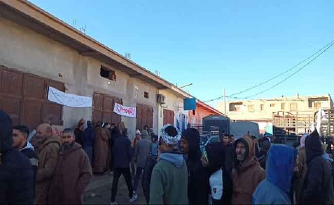 إضراب مفتوح لتجار الجملة للخضروات بعين وسارة