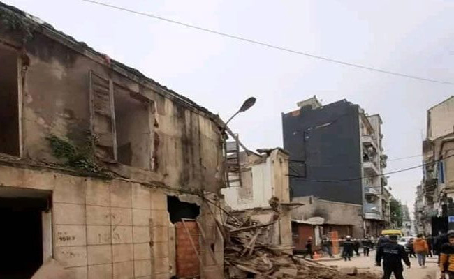 انهيار بناية مهجورة دون تسجيل خسائر بشرية بوسط مدينة سكيكدة