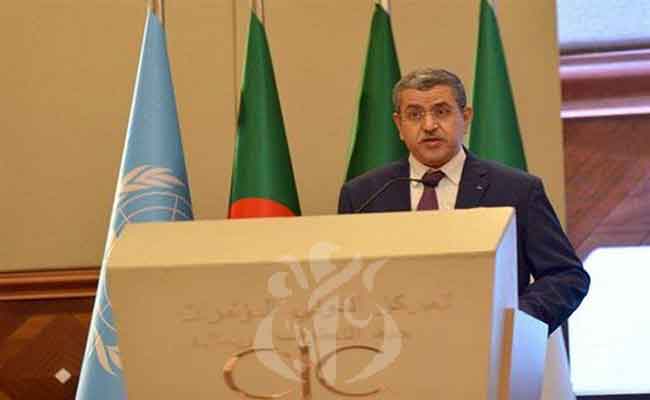 إشراف الوزير الأول جراد على فعاليات إحياء اليوم العالمي للجمارك