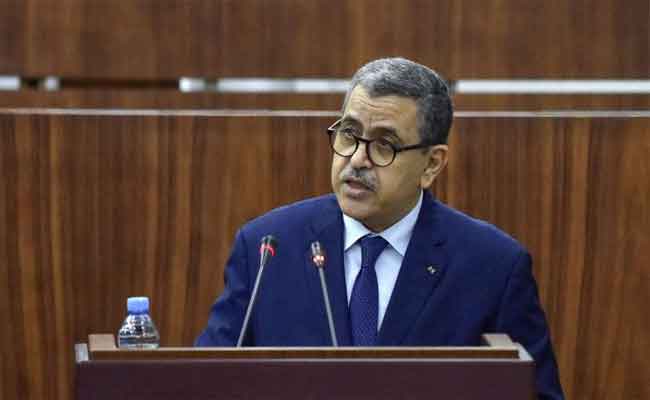 جراد يصدر تعليمة تأمر بالإسراع في تسليم عقود التعمير