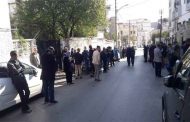 مناضلو الأفلان ينظمون وقفة احتجاجية أمام مقر الحزب للمطالبة برحيل بعجي
