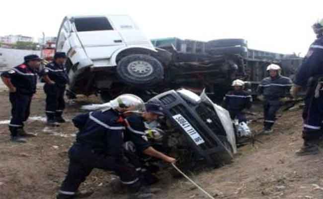 ثلاثة وزراء يحطون الرحال بولاية بجاية لمعاينة التكفل بالمتضررين من الزلزال