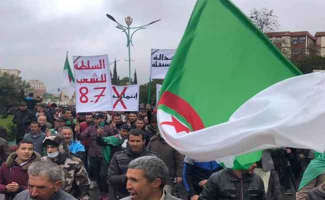 الحراك الشعبي في أسبوعه الـ109 : تشبت بتحقيق مطالب الحراك