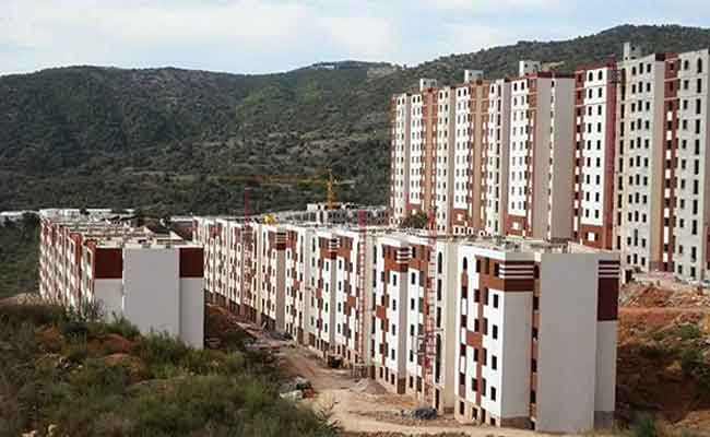 طالبو السكنات الاجتماعية يحتجون عقب نشر قوائم المستفيدين ببجاية