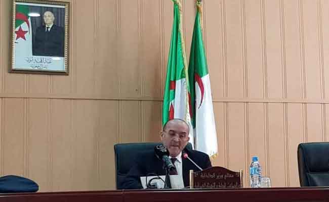 وزير الداخلية يدعو شباب الجنوب إلى خوض غمار الحياة السياسية