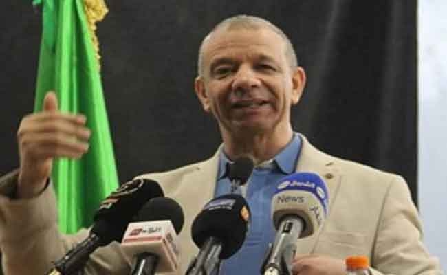 بن قرينة : “الجزائر تحتاج إلى استقرار سياسي وتحول ديمقراطي”