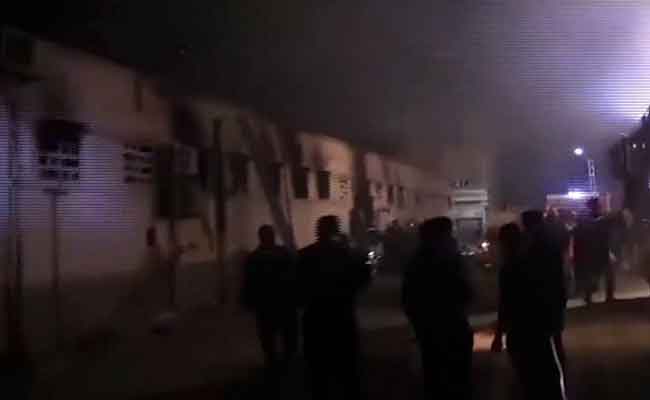 حريق سوق القرابة للخضر والفواكه بسيدي بلعباس