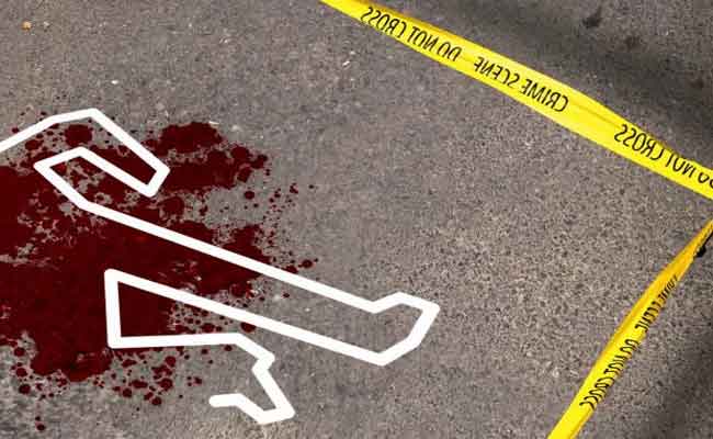 أب يفصل رأس ابنه عن جسده بسكيكدة