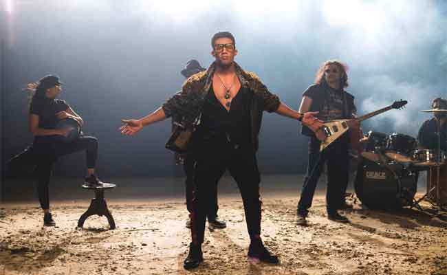 نجمة هندية مفاجأة محمد رمضان في أغنيته المصورة الجديدة”فيرساتشي”…