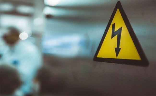 الكهرباء ينهي حياة 3 أشخاص بالبليدة