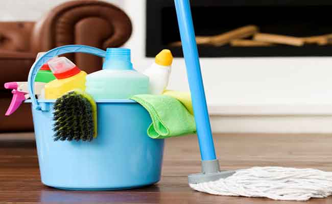 مواد تنظيف تحوي مواد كيميائية تتسبب في تسمم سيدتين بالبويرة