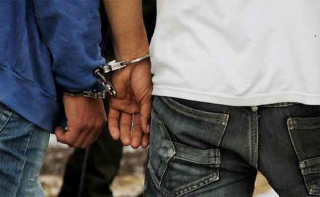 توقيف سارقو  124 مليون و مجوهرات بغليزان