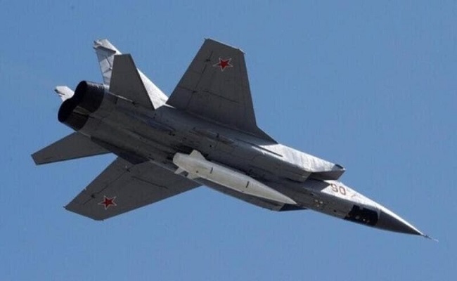 مقاتلة روسية تعترض طائرة تجسس أمريكية