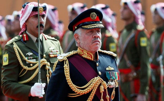 ملوك العرب يطمأنون على ملك الأردن