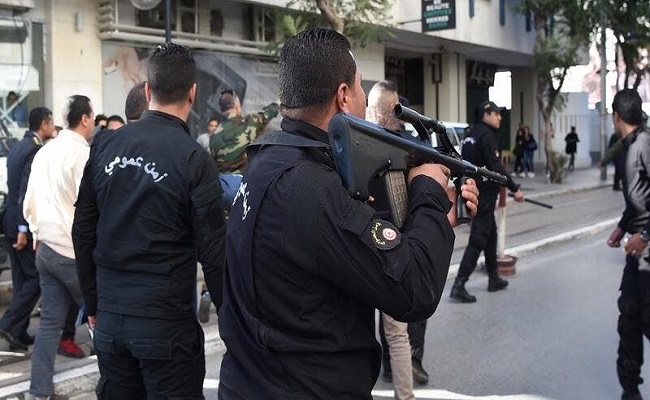 حرق مركز أمني وسيارة شرطة