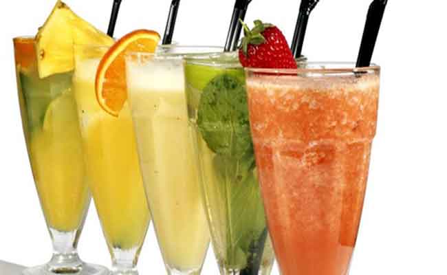 ما هي افضل المشروبات التي تساعدكم على محاربة موجة الحرّ؟