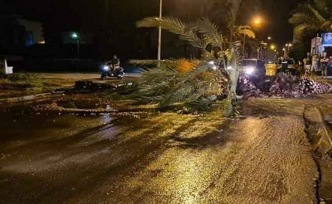 الاضطربات الجوية تتسبب في قطع عدة طرق ولائية و وطنية