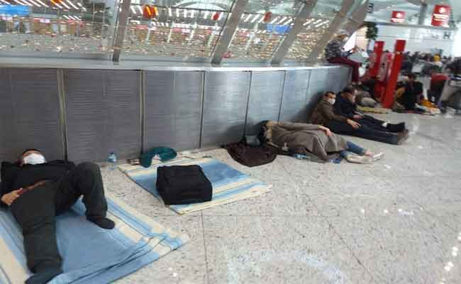 استمرار مسلسل المواطنين الجزائريين العالقين بالمهجر