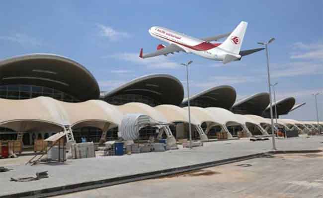 موافقة مجلس الوزراء على الفتح الجزئي للحدود ابتداء من فاتح يونيو المقبل